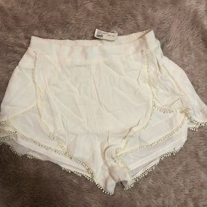 NWT white flow shorts